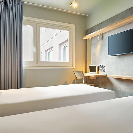 Ibis Budget Paris Porte D'Обервилье Экстерьер фото