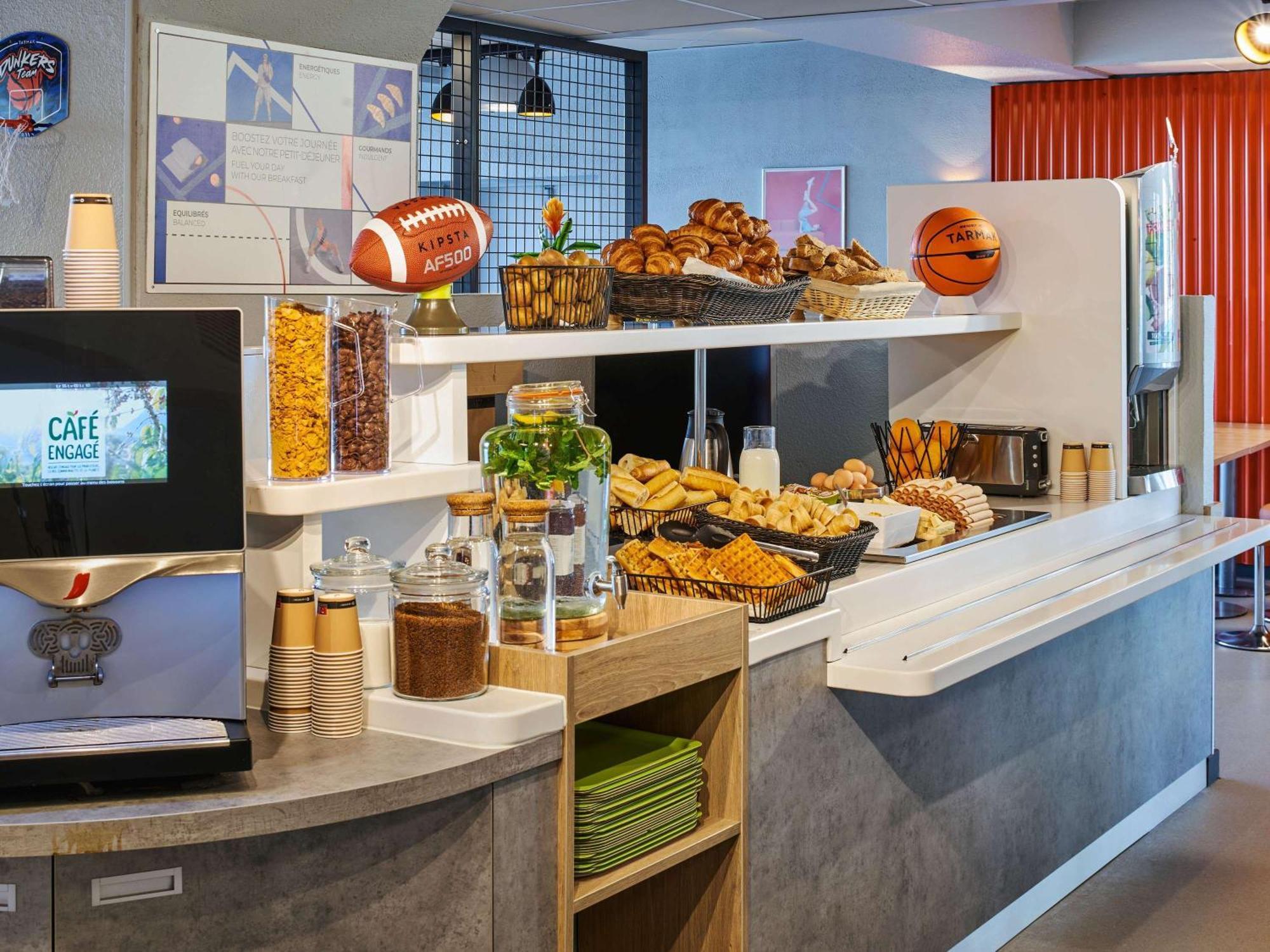Ibis Budget Paris Porte D'Обервилье Экстерьер фото