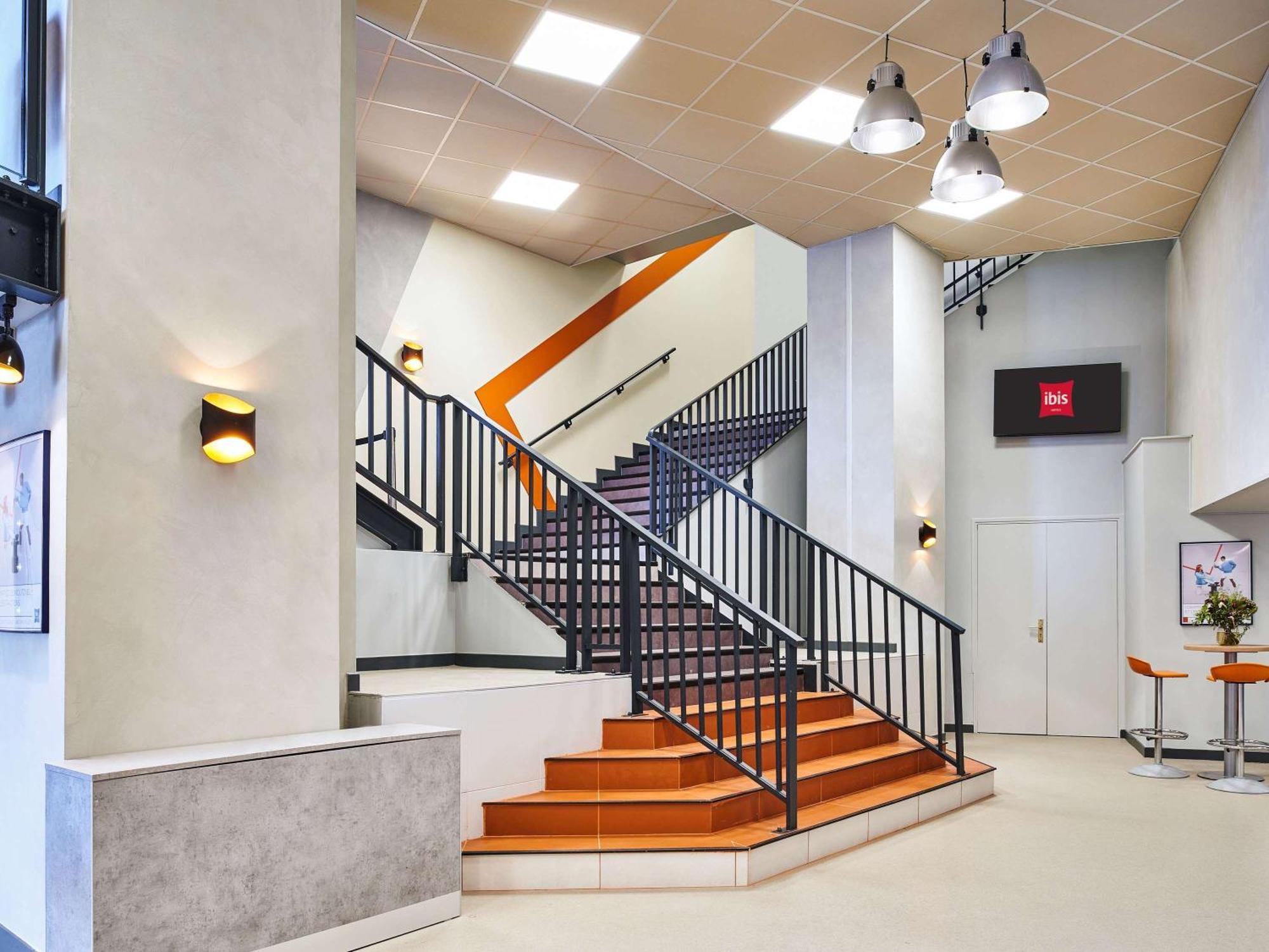 Ibis Budget Paris Porte D'Обервилье Экстерьер фото
