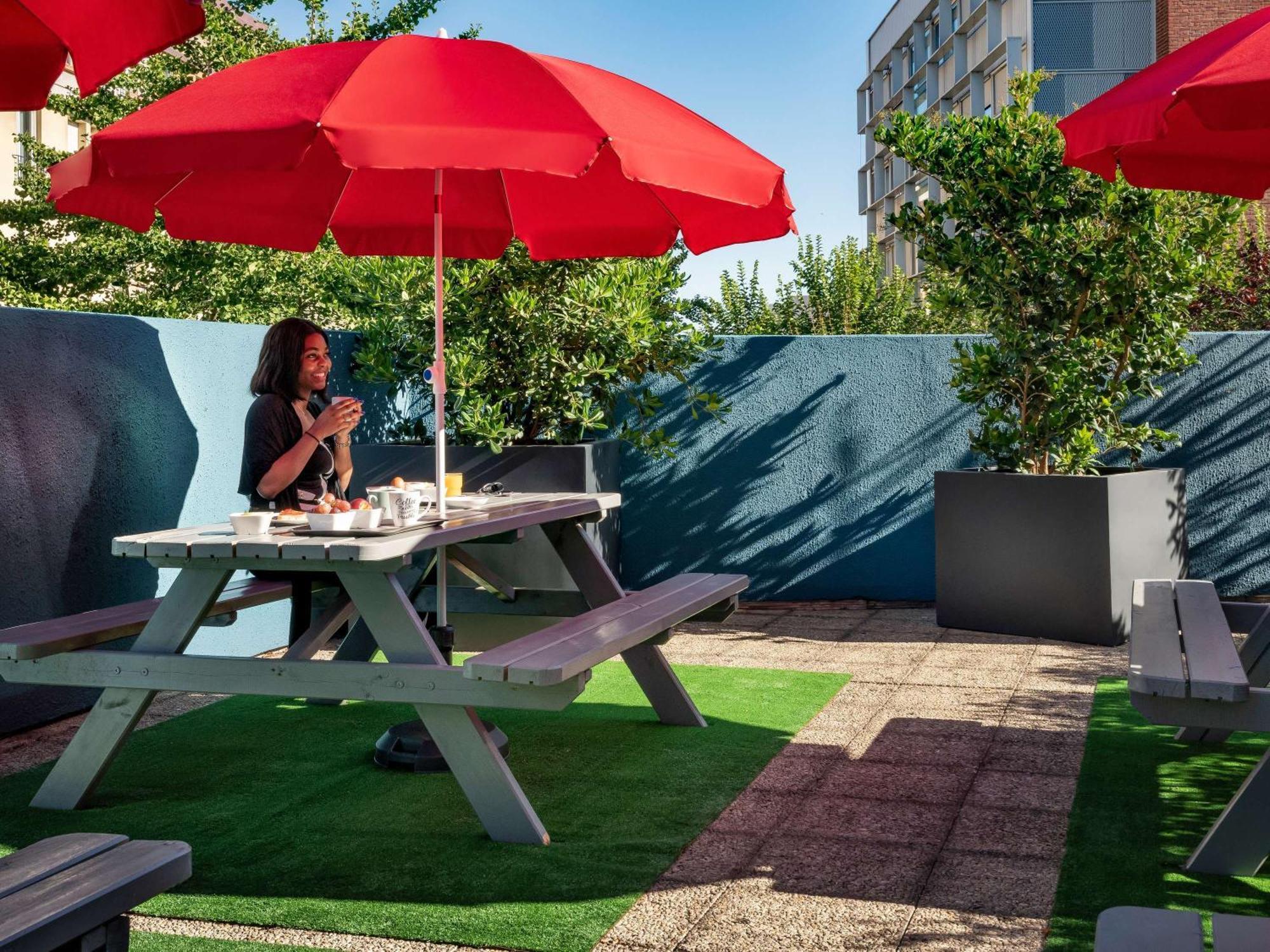 Ibis Budget Paris Porte D'Обервилье Экстерьер фото