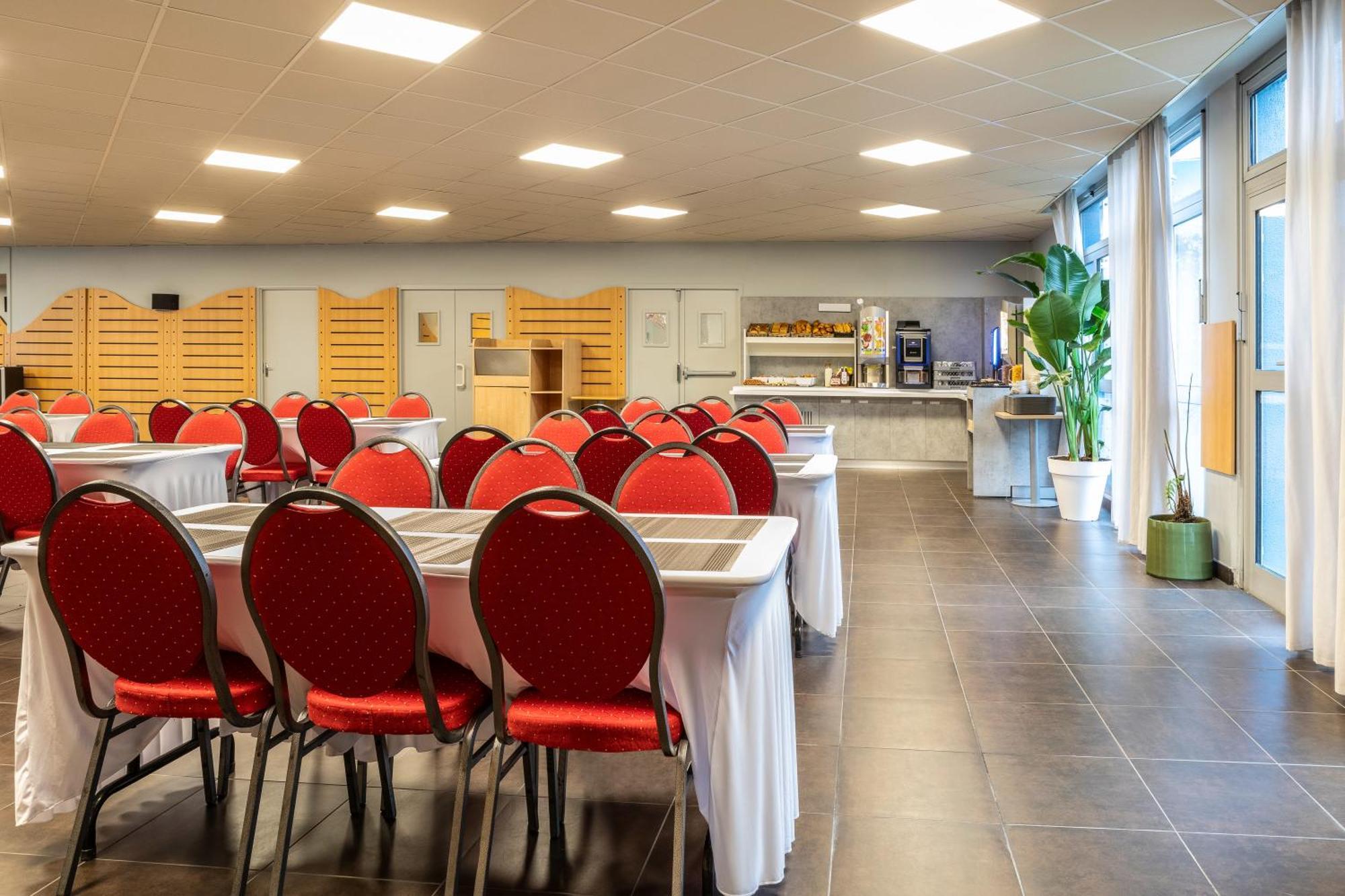 Ibis Budget Paris Porte D'Обервилье Экстерьер фото